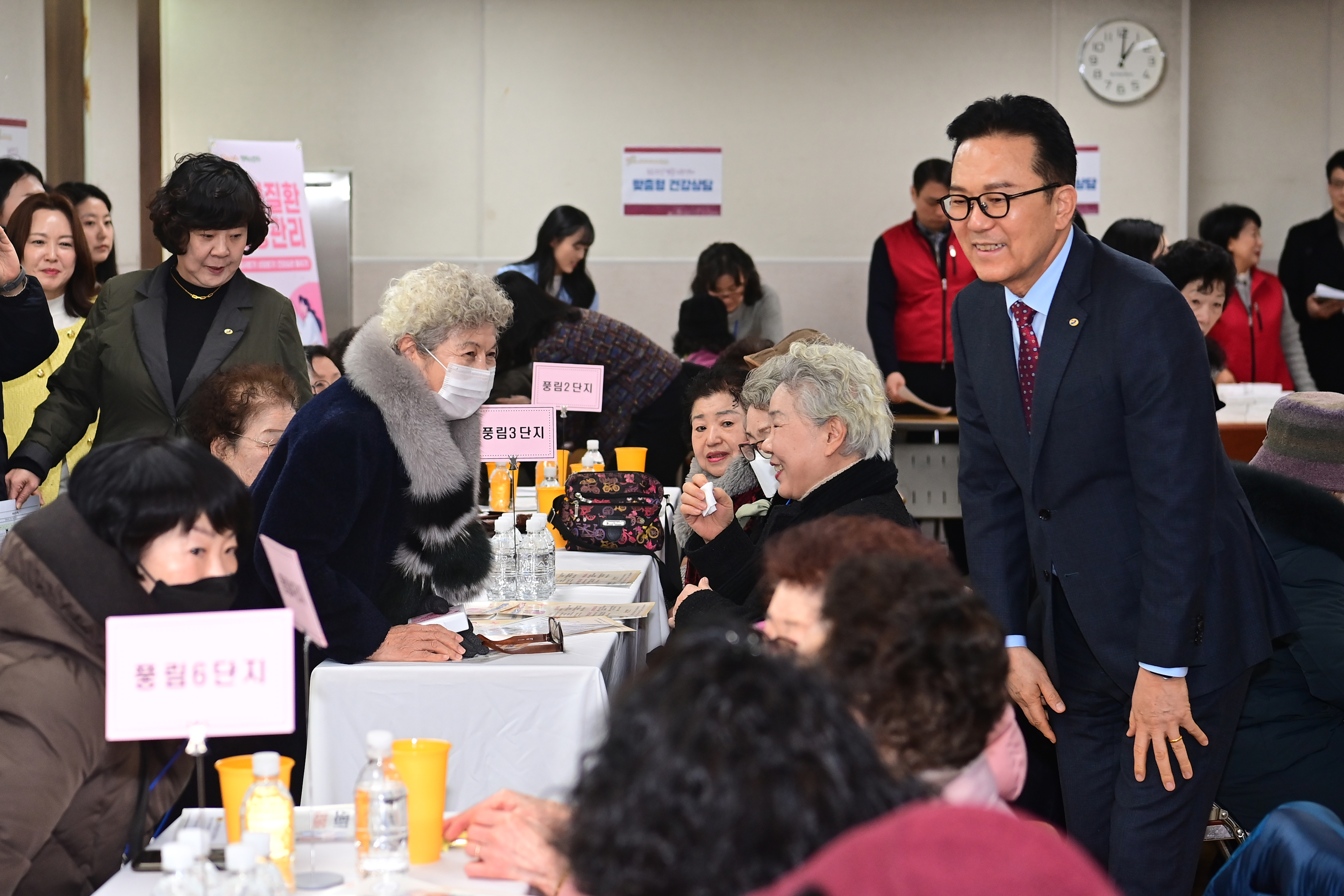 연수구는 경로당 이용 어르신들의 의견을 경청하기 위한 2025년 지역 어르신 방문 행사를 지난 27일에 모두 마무리했다